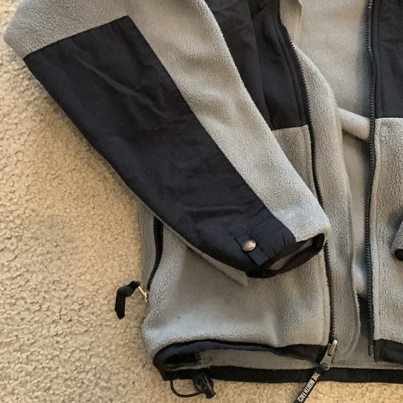 North face size L zip fleece - Picture 2 of 5